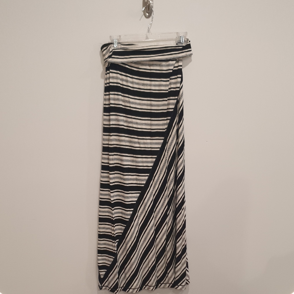 Mqx Studio Stretch Striped Black and White Maxi Skirt Size Small
